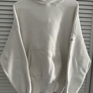 2 piece - ALO Yoga White Minimalist Crewneck